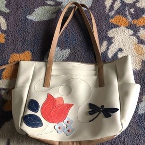 Hand bag